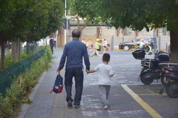 Những người nông dân cả đời lao động vất vả, nuôi con khôn lớn và mong muốn lo cho con cái có Shbet16 chơi game trực tuyến ổn định tại thành phố. 
