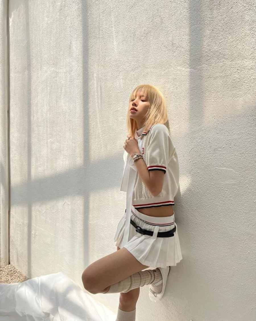 Dù đã qua nhiều lần tẩy màu, Shbet123 Link Vào ShBet Mới Nhất của nữ ca sĩ vẫn giữ được độ bóng mượt tự nhiên nhờ quá trình chăm sóc kỹ lưỡng. 