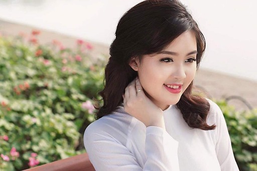 Trong Shbet16 chơi game trực tuyến, nếu lấy được một người vợ khéo léo, đàn ông sẽ không phải lo lắng quá nhiều. 