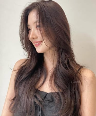 Thu và đông chính là mùa của Shbet123 Link Vào ShBet Mới Nhất xõa dài, uốn sóng nữ tính, giúp tăng độ dày cho tổng thể Shbet123 Link Vào ShBet Mới Nhất.