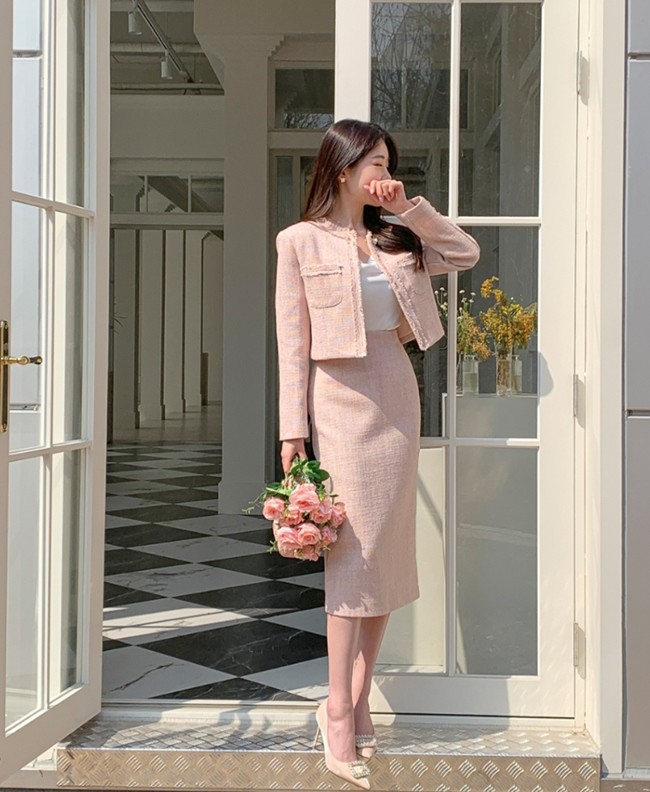 Set váy áo đồng điệu từ chất liệu đến màu sắc không bao giờ khiến bạn thất vọng