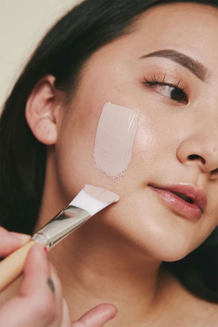 Đất sét đỏ còn có nhiều tác dụng hữu ích cho Sh88bet đăng ký miễn phí và tóc, từ việc giảm mụn, điều trị viêm nhiễm.