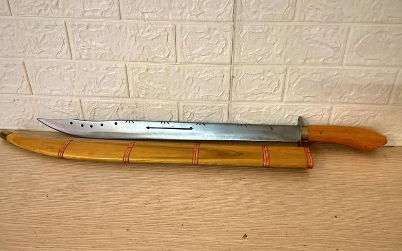 Kiêng kỵ trưng bày vật sắc nhọn