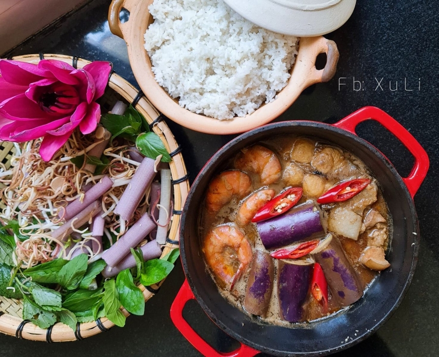 Bông súng mắm kho là Shbet0099 cá cược trực tuyến có hương vị vô cùng hấp dẫn.