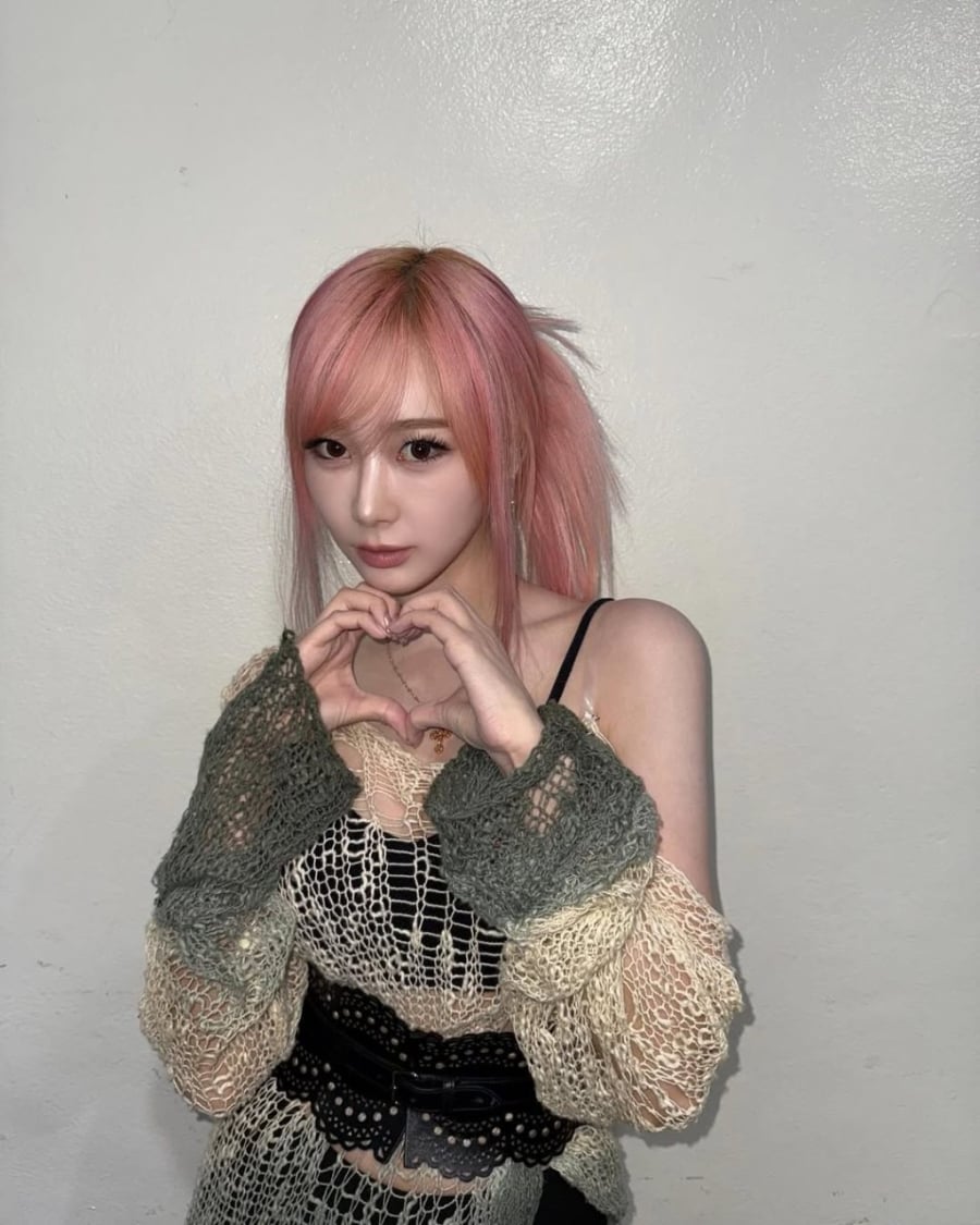 Phong cách này phản ánh tinh thần tự tin và sẵn sàng thử nghiệm của một thế hệ idol trẻ.
