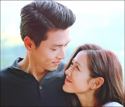 Nếu thông thường phụ nữ dành cho đàn ông quá nhiều tin nhắn ngọt ngào thì nay hãy thử đổi sang kiểu mới mẻ (ảnh minh họa)