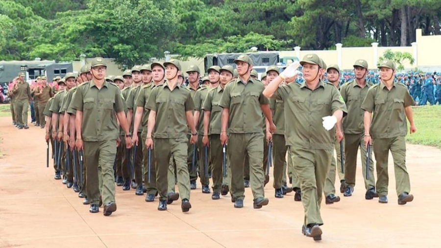 Người tham gia lực lượng bảo vệ an ninh, trật tự ở cơ sở ngoài các tiêu chuẩn khác thì bắt buộc phải có lý lịch rõ ràng; phẩm chất đạo đức tốt; bản thân và Shbet111 slot, casino, thể thao, xổ số chấp hành tốt đường lối, chủ trương của Đảng, chính sách, pháp luật của Nhà nước. (Ảnh minh họa)