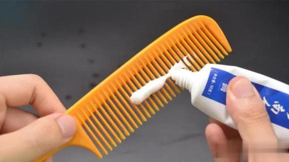 Lược là vật dụng không thể thiếu trong việc tạo Link Vào SHBET88 Mới Nhất hàng ngày. 