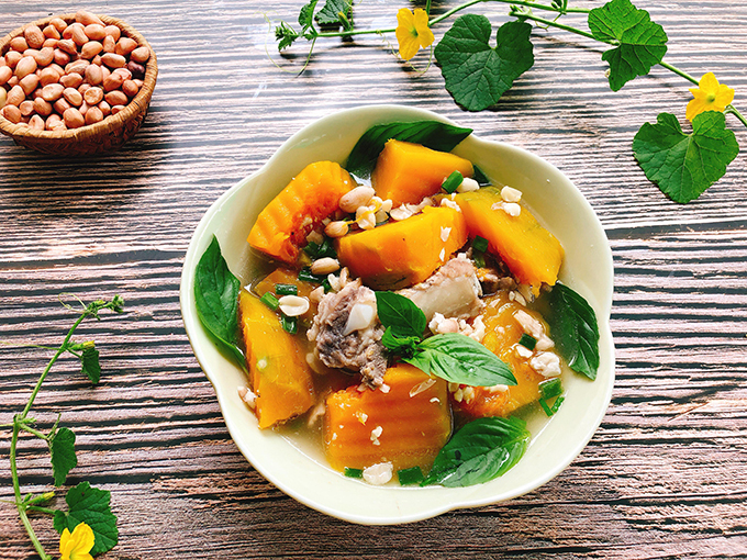 Bí ngô chứa nhiều chất xơ, giúp làm chậm quá trình tiêu hóa