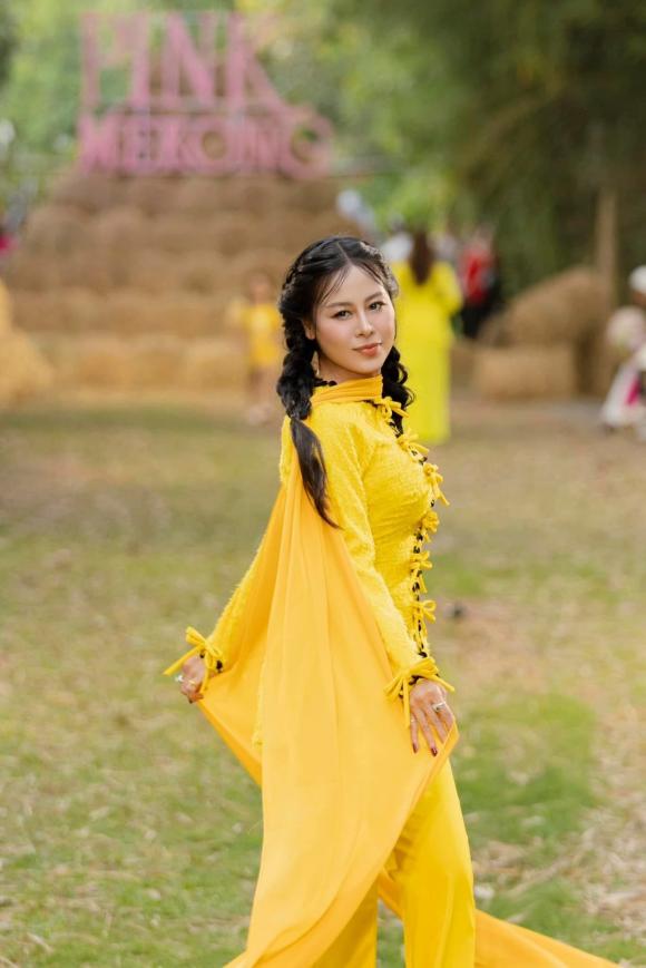 Nam Thư trình diễn thời trang sau ồn ào tình ái, thần thái và nhan sắc gây chú ý