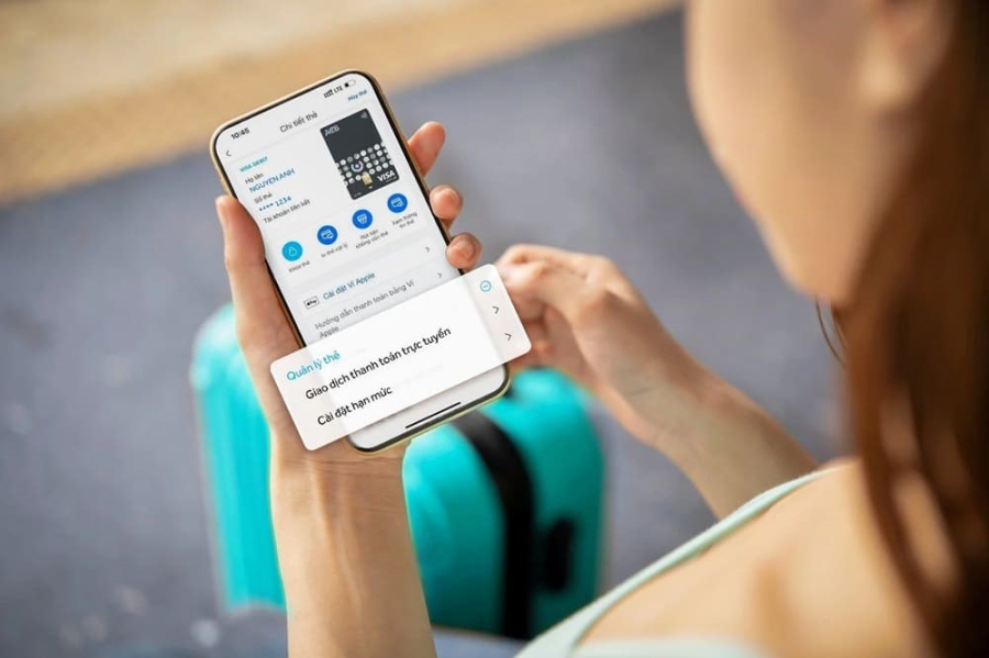 Trong dịp cuối năm 2024 có nhiều ngân hàng đã loại bỏ thẻ từ, ngừng giao dịch trên toàn bộ thẻ từ. 