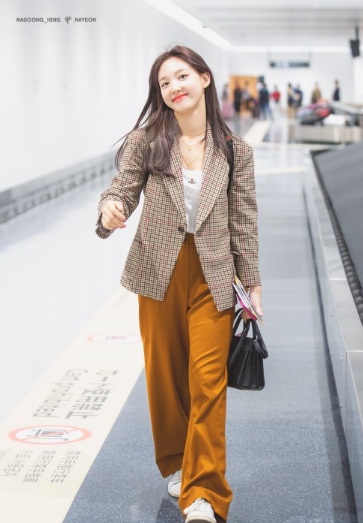 Quần cạp cao là 
