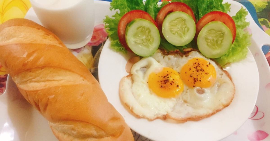  Bánh mì trứng ốp la