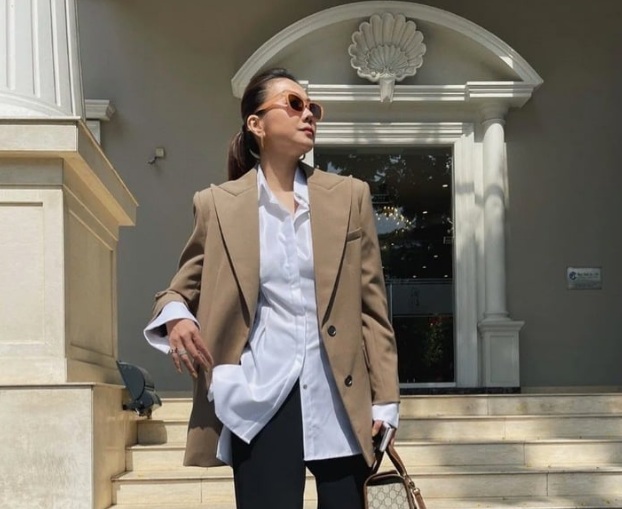 Không khó để thấy các sao nữ Việt thường xuyên diện áo blazer trong các sự kiện lẫn Shbet999 com đăng nhập đời thường.