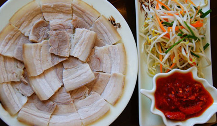 Để món thịt luộc ngon, thơm lừng và không bị mùi hôi, bạn cần biết bí quyết