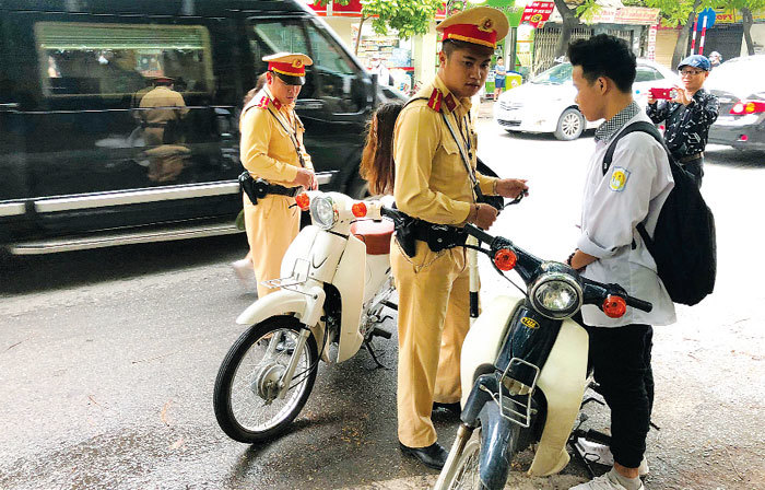 giaypheplaixeduoi50cc