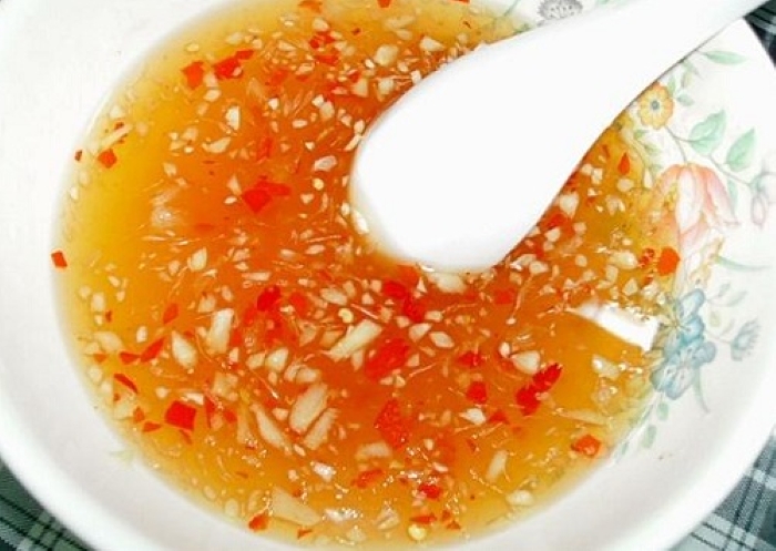 Nước chấm nem