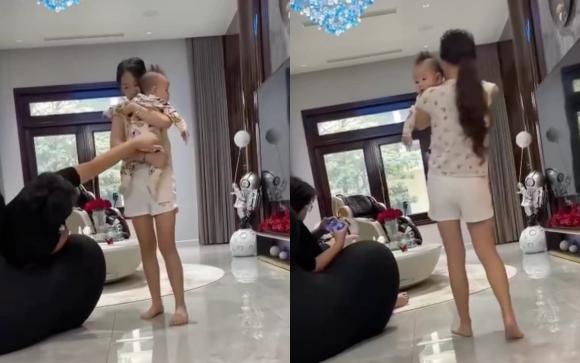 Nam doanh nhân còn cho biết hai con riêng rất yêu thương cặp sinh đôi của bố. 