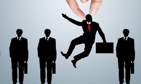 Cán bộ công chức, viên chức thuộc diện tinh giản biên chế theo Nghị định 29 bao gồm những ai?