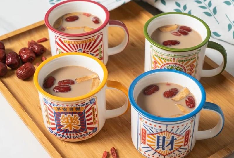 Trà sữa gừng táo đỏ sẽ thật tuyệt vời khi được thưởng thức khi còn ấm, giúp bạn cảm nhận rõ nét hương vị và công dụng của nó