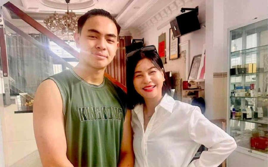Cát Phượng nghẹn ngào kể lại thời điểm khó khăn, con trai đã chấp nhận điều kiện sống thiếu thốn ở bên mẹ