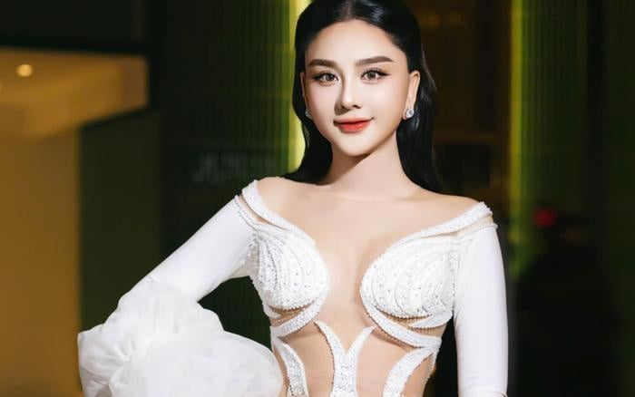 Lâm Khánh Chi mới đây đã đăng đoạn clip ngắn quay cận nhan sắc xinh đẹp.