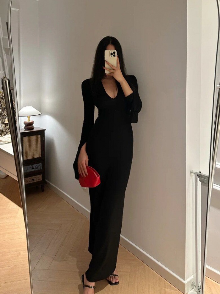 Bạn có thể chọn một chiếc clutch nhỏ xinh và thêm một vài món Shbet111 kèo cá cược world cup nhẹ nhàng như khuyên tai hoặc vòng cổ nhỏ gọn.
