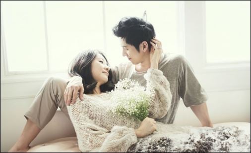Khi vợ chồng bù trừ cho nhau, họ sẽ càng gắn kết và trân trọng mối quan hệ này. (ảnh minh họa)