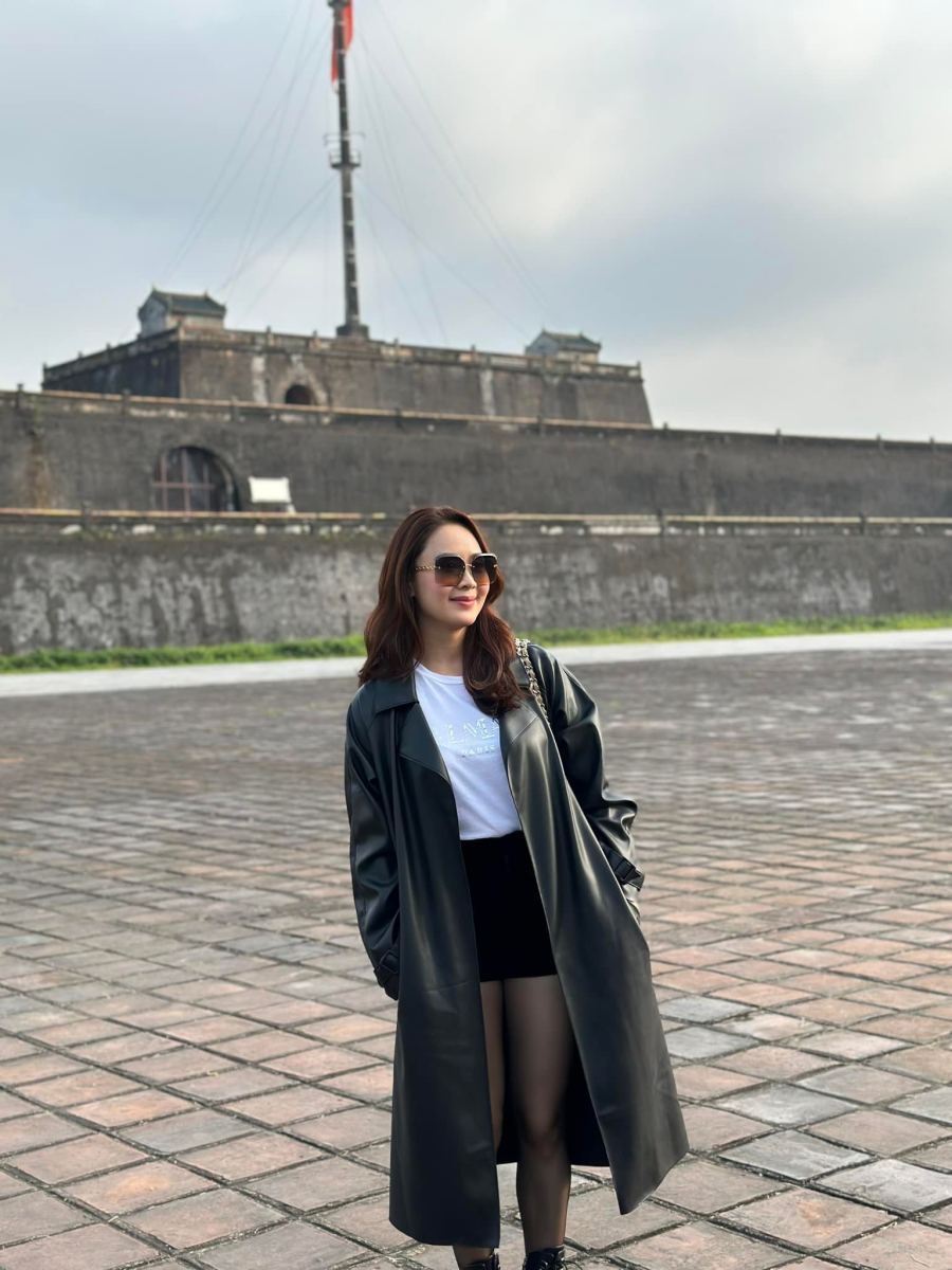 Áo khoác da chưa bao giờ lỗi mốt nhờ vào sự cá tính và bụi bặm mà nó mang lại. 