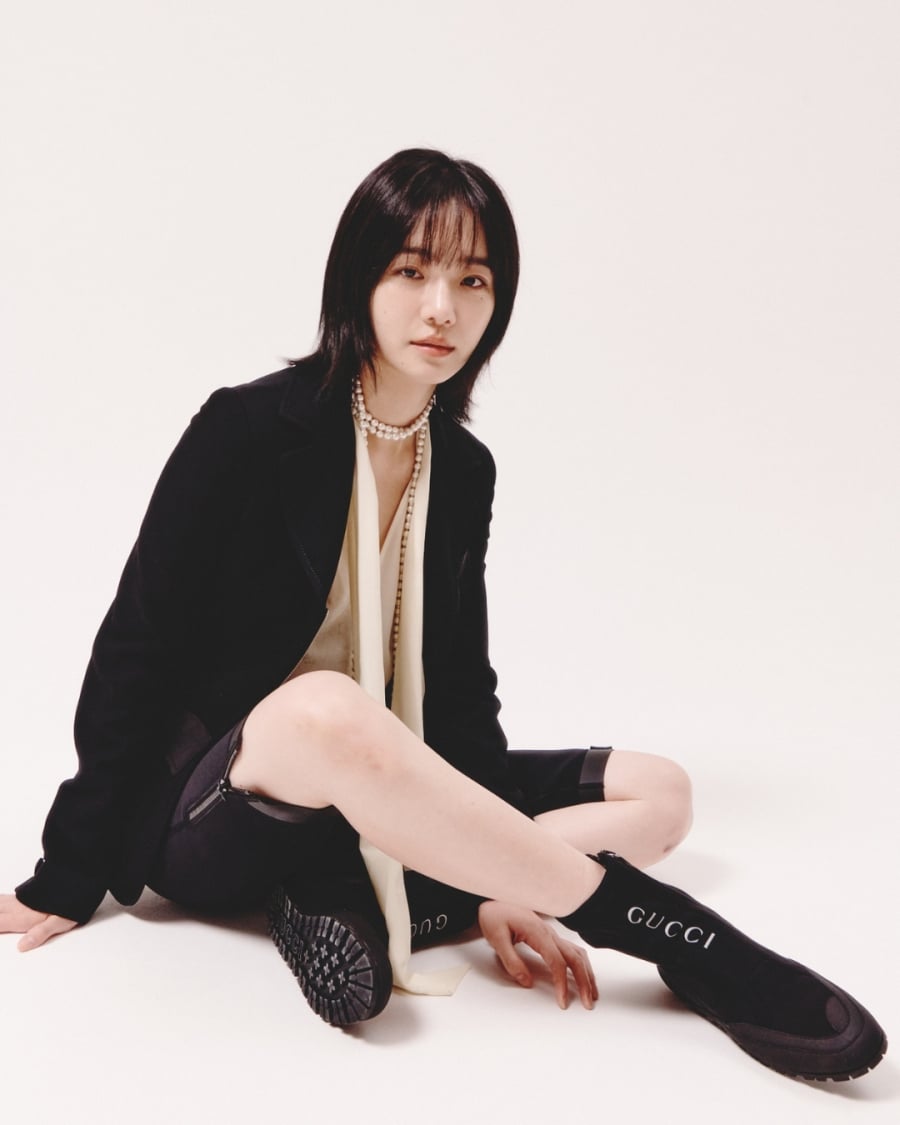Park Gyu Young thường xuyên xuất hiện với các item thời thượng như suit lịch lãm
