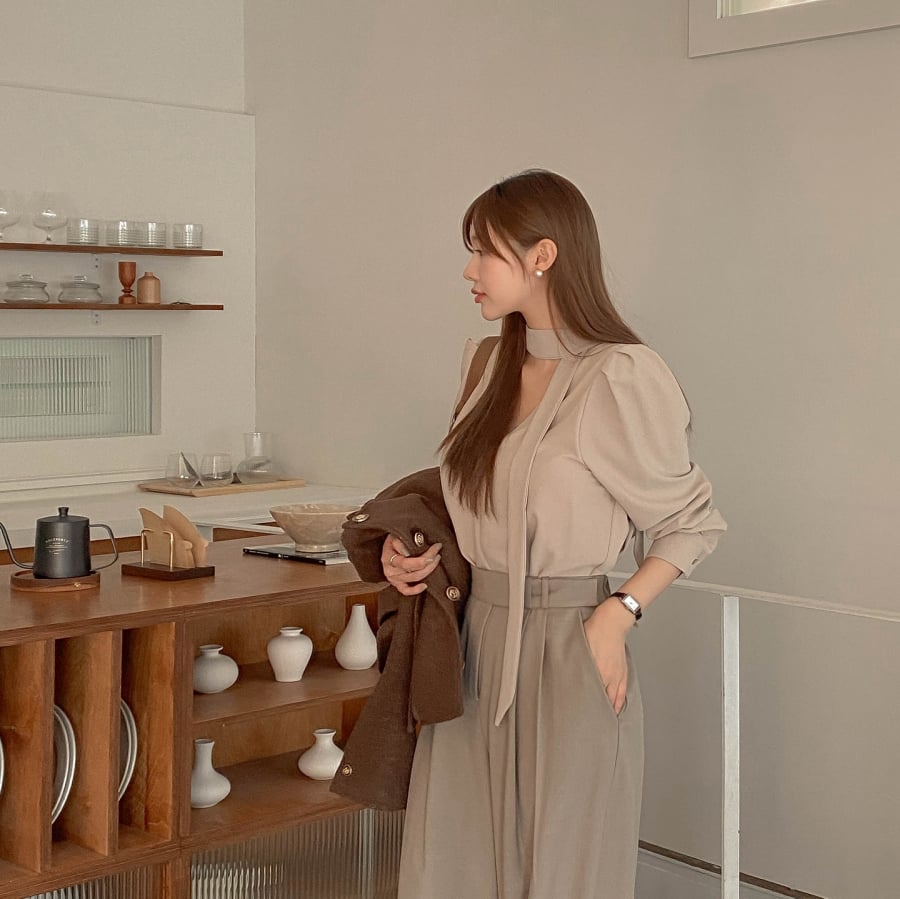 Quần ống rộng cạp cao được xem là 