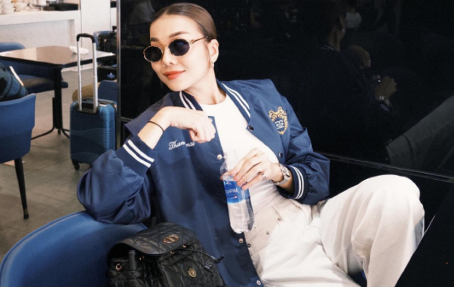  Bộ Shbet999 com đăng nhập này không chỉ trẻ trung, sành điệu mà còn giữ được nét trang nhã. 