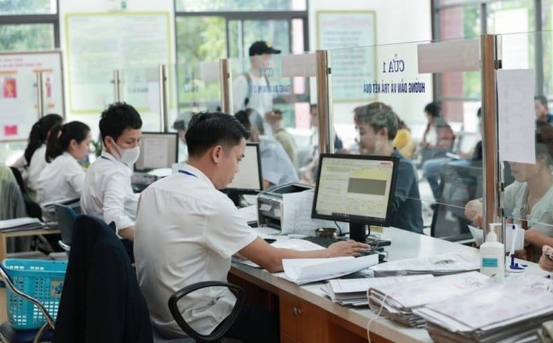 Cong-Chuc-1202412091