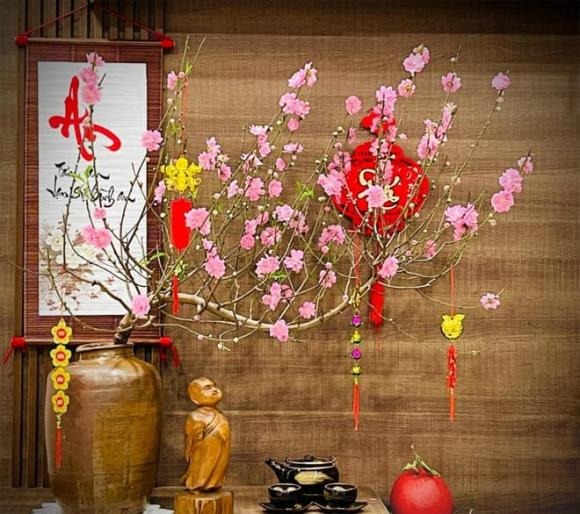 Ánh sáng là yếu tố quan trọng giúp cây phát triển khỏe mạnh và thúc đẩy hoa nở nhanh. 