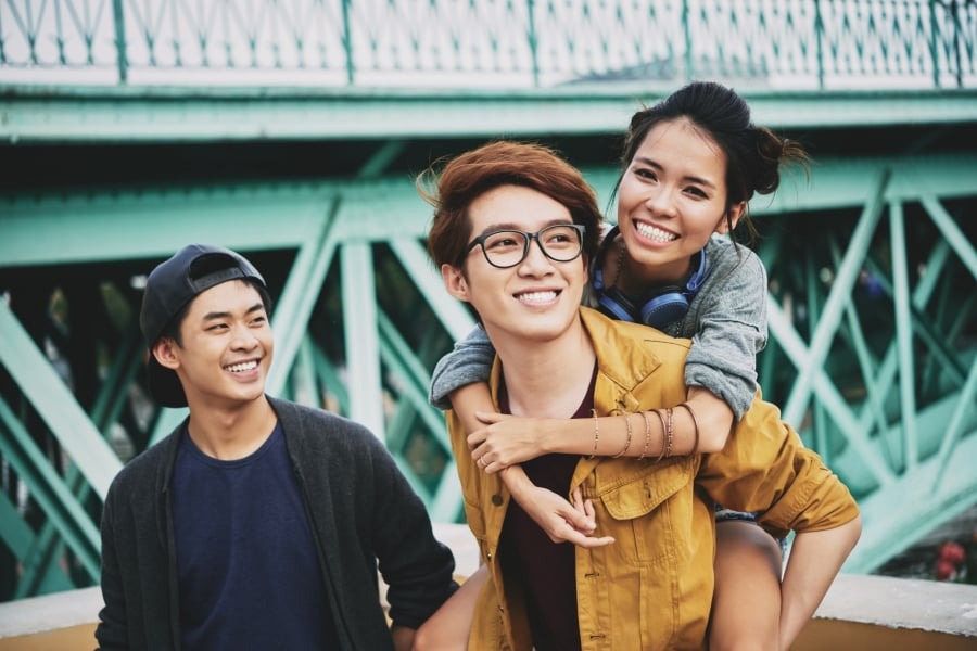 Nhiều người tin rằng cha mẹ là những người thân thiết nhất trong đời, nhưng thực tế không hoàn toàn như vậy.