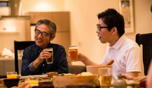 Những bữa tối mà chúng ta thường thấy liên quan đến các âm mưu và tính toán của con người, nhưng tác hại của chúng không chỉ dừng lại ở đó; chúng còn ảnh hưởng nghiêm trọng đến sức khỏe.    