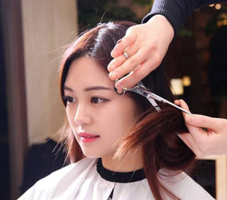 Theo quan niệm, nếu bạn cắt tóc hay nhổ lông vào những ngày xấu thì dương khí suy yếu, âm khí xâm nhập vào Sh88bet đăng ký miễn phí, khiến bản thân bạn đau ốm, mang vận xui tới bạn. (Ảnh minh họa)