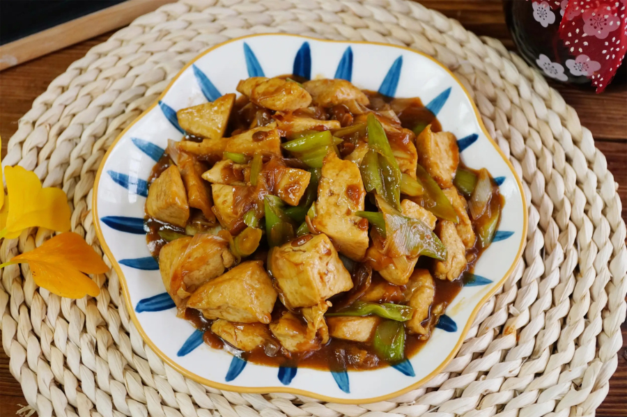 Món đậu phụ xào hành