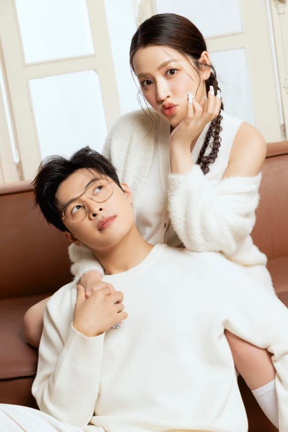 Gin Tuấn Kiệt đã gây chú ý khi đăng tải bộ ảnh bên bà xã Puka.