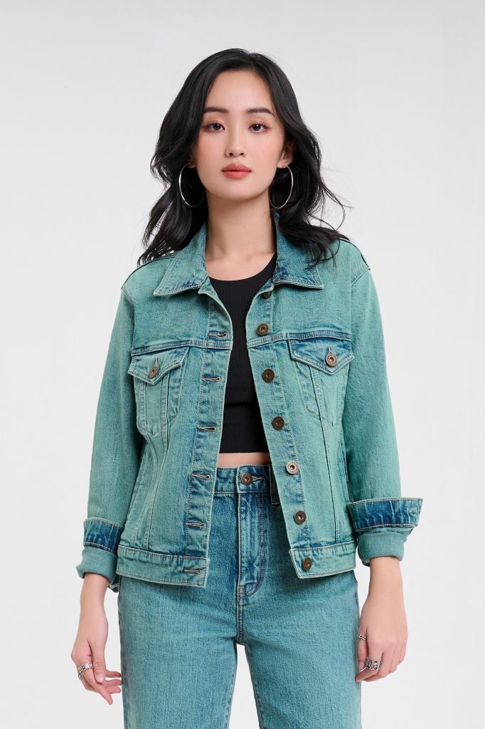 Áo khoác denim sắc màu