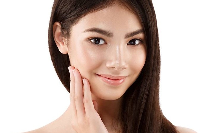 Mùa Xuân cũng là thời điểm dễ khiến da xuất hiện các vết thâm và không đều màu