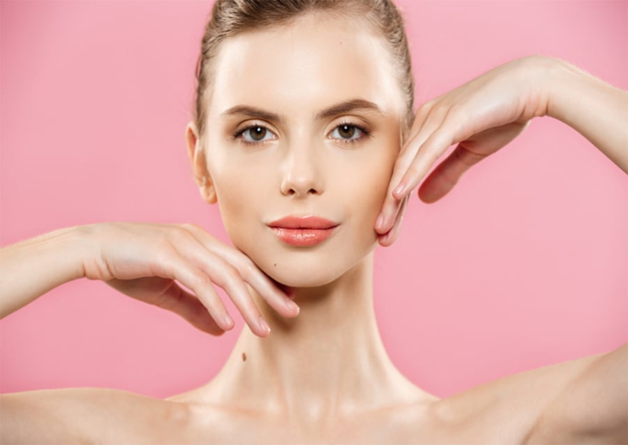 Retinol, một dẫn xuất của vitamin A, là thành phần không thể thiếu trong các sản phẩm dưỡng da. 