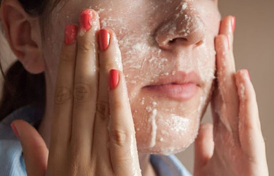 Tẩy da chết là một bước quan trọng trong quy trình chăm sóc da, đặc biệt đối với Mừng SHBET phiên bản mới 2025 dầu mụn. 
