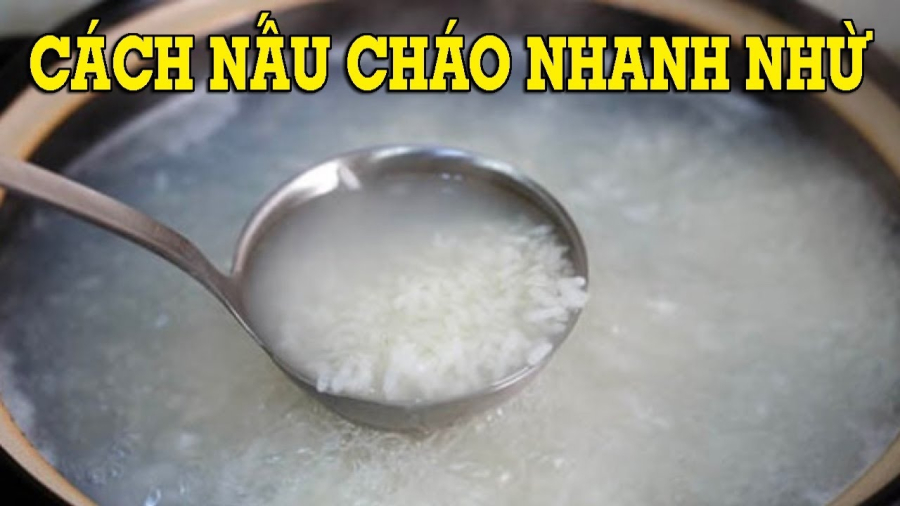Để nồi cháo không bị trào, bạn có thể áp dụng cách đơn giản sau là cho thêm 1 thìa dầu ăn vào nồi. 
