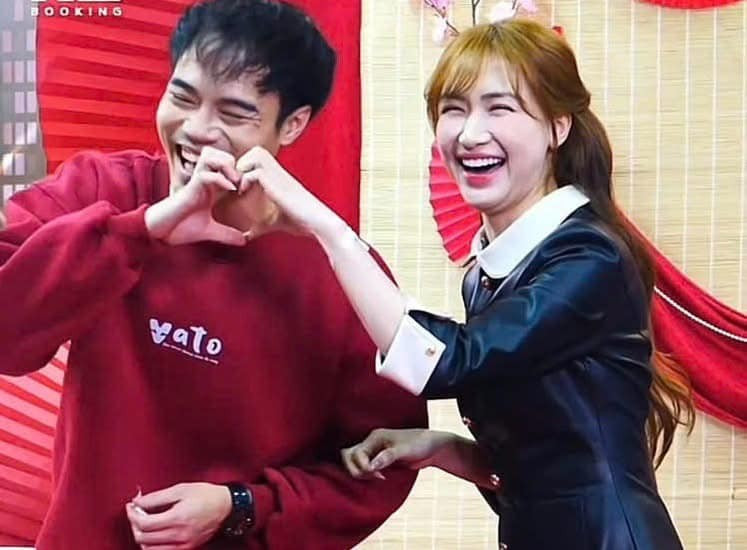 Hòa Minzy công khai nói rõ về mối quan hệ với Văn Toàn