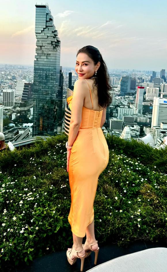 Thu Minh nói gì khi bị nghi bơm vòng 3 quá đà?