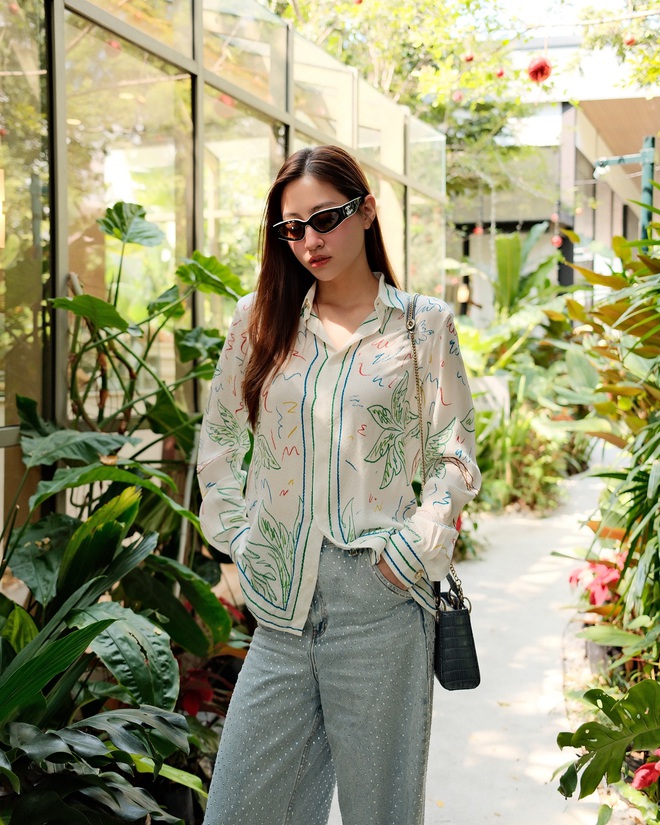 Những bộ Shbet999 com đăng nhập đời thường của cô không chỉ đẹp mắt mà còn sành điệu