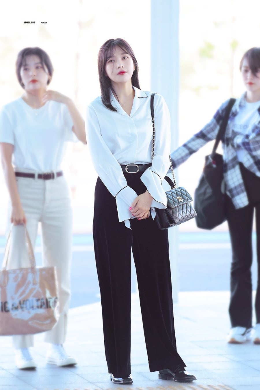 Một mẹo nhỏ để cân đối Sh88bet đăng ký miễn phí là mặc màu tối ở những vùng đầy đặn và màu sáng ở nửa còn lại. 
