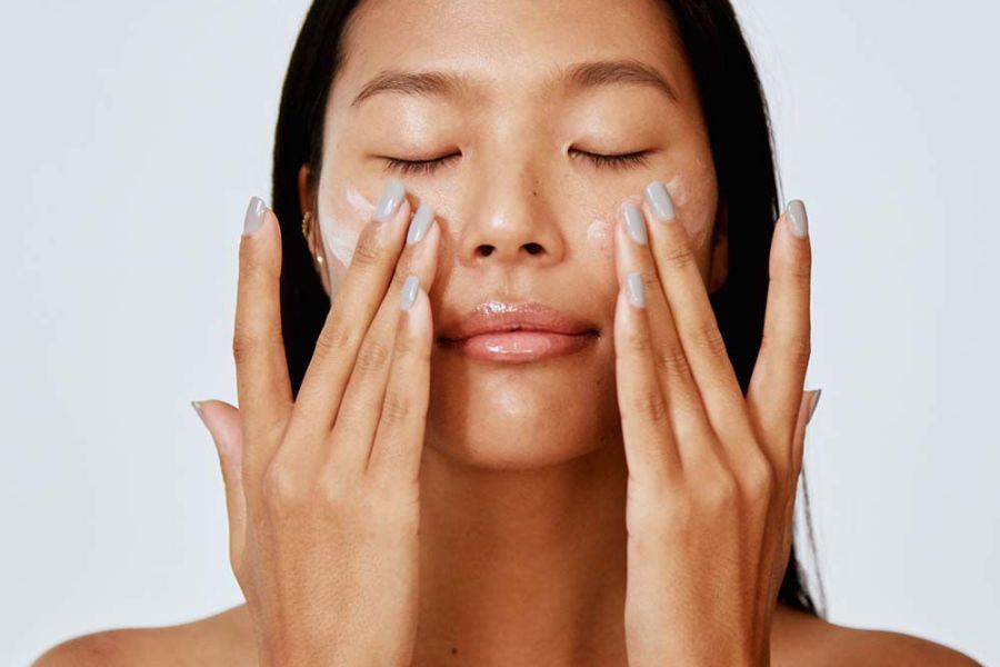 Nhiều người khi mới sử dụng retinol thường nóng vội, muốn đạt hiệu quả nhanh nên chọn nồng độ cao ngay từ đầu.
