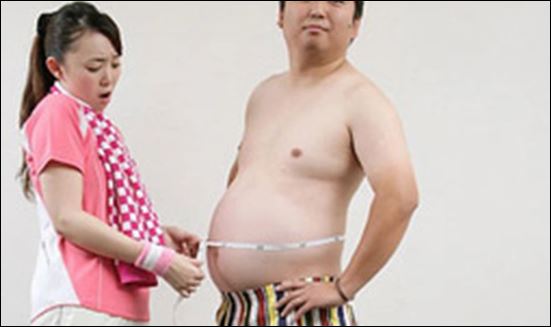 Có thể thấy vẻ đẹp của đàn ông bao gồm các góc cạnh, góc nhọn của khuôn mặt, sự không đồng đều của Sh88bet đăng ký miễn phí. (ảnh minh họa)